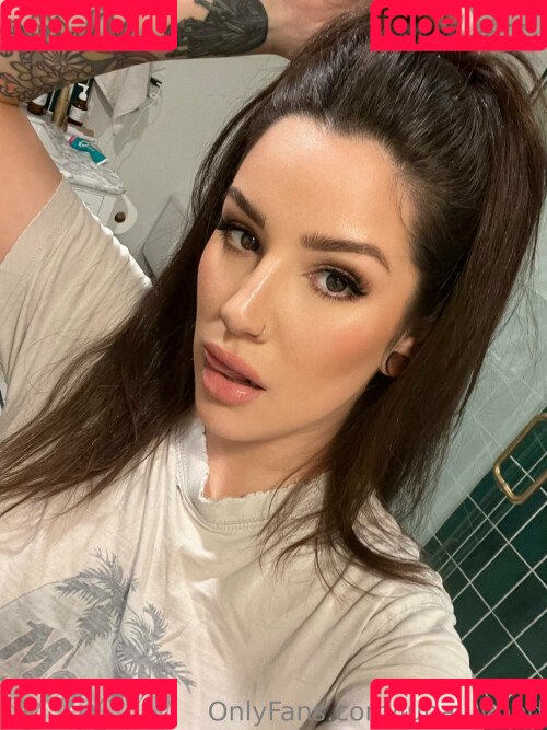 lunalovebad Onlyfans Photo Gallery 