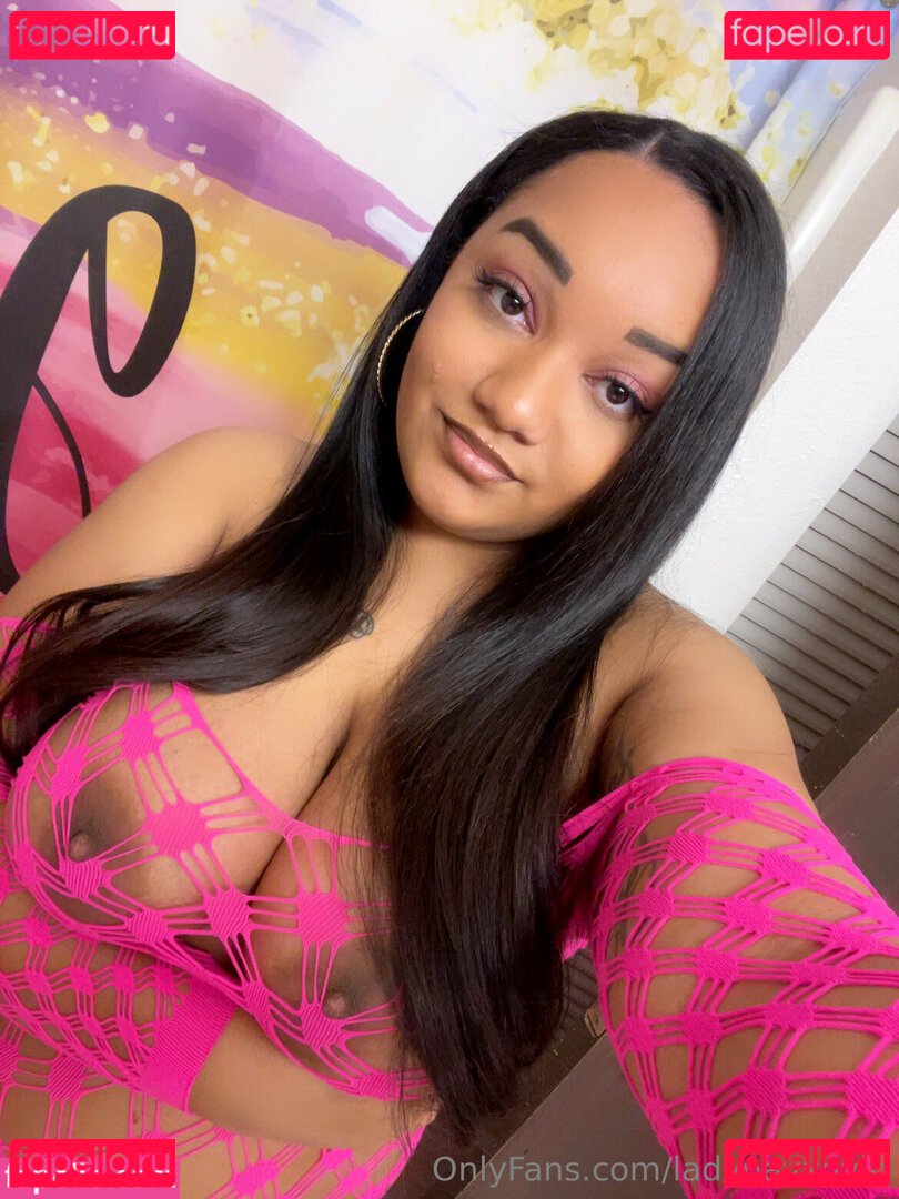 ladynayxovip Nude Onlyfans Photo 25