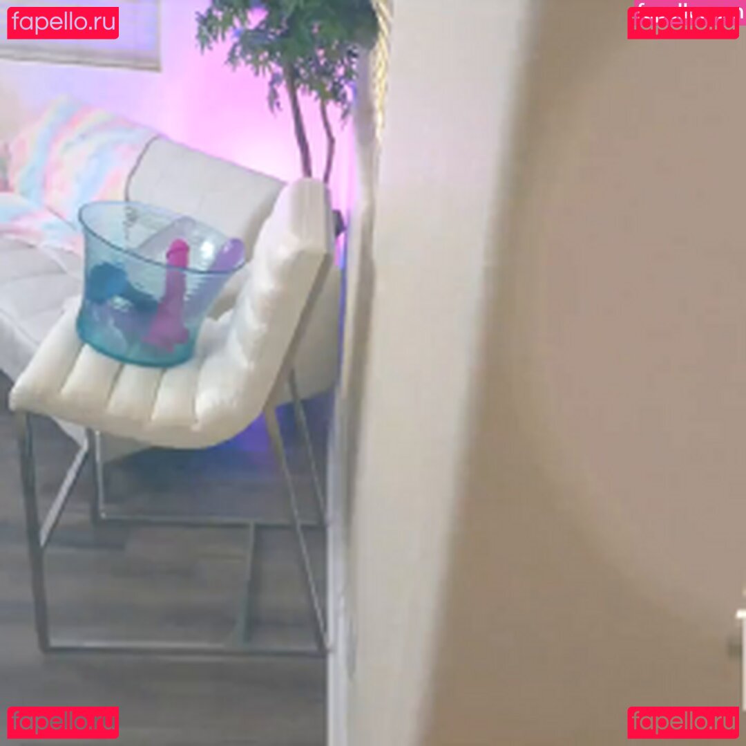 Kitt Lacey Nude Onlyfans Photo 5