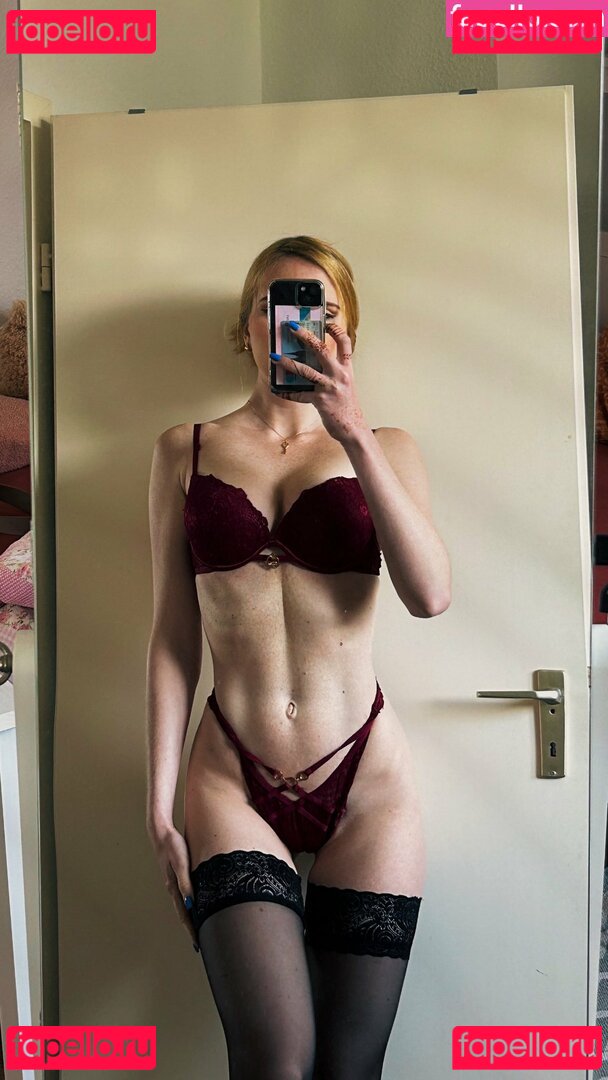 Saraguitan Nude Onlyfans Photo 39