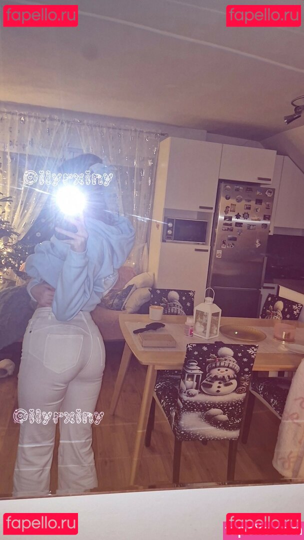 Rainyy Nude Onlyfans Photo 11