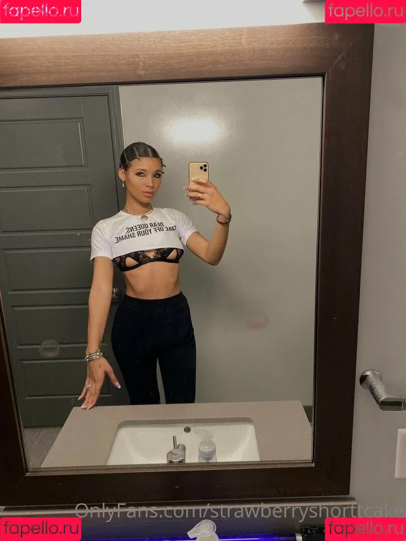 strawberryshorttcake Onlyfans Photo Gallery 