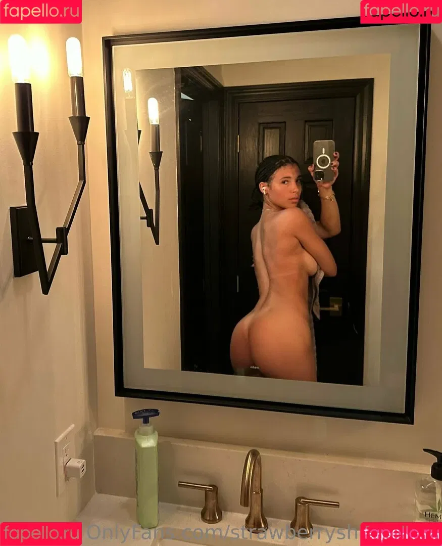 strawberryshorttcake Onlyfans Photo Gallery 