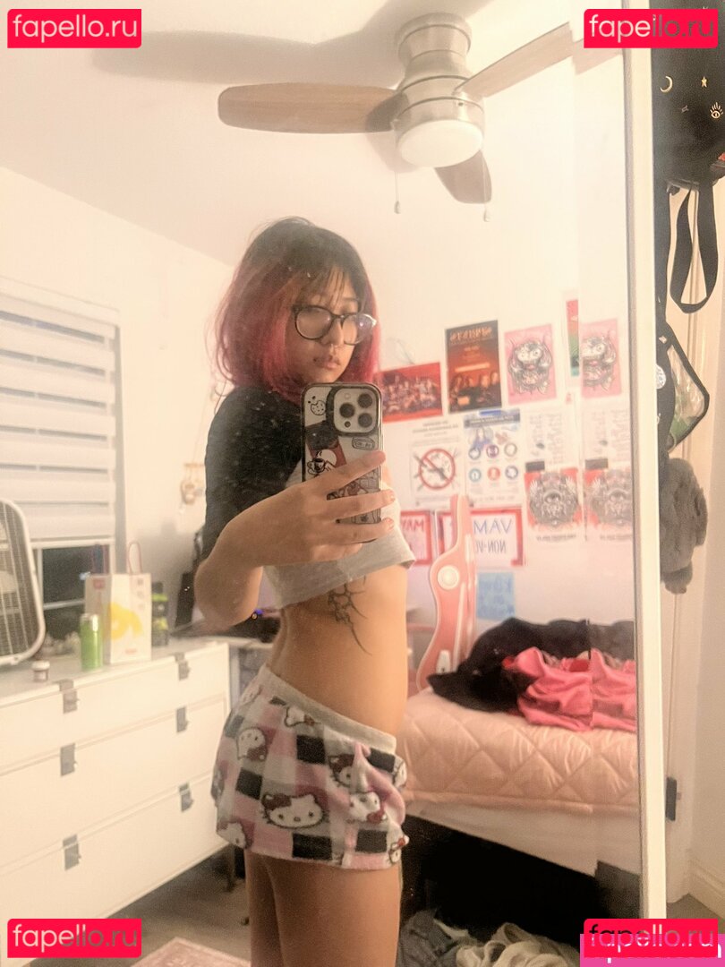 skatelyngames Nude Onlyfans Photo 11