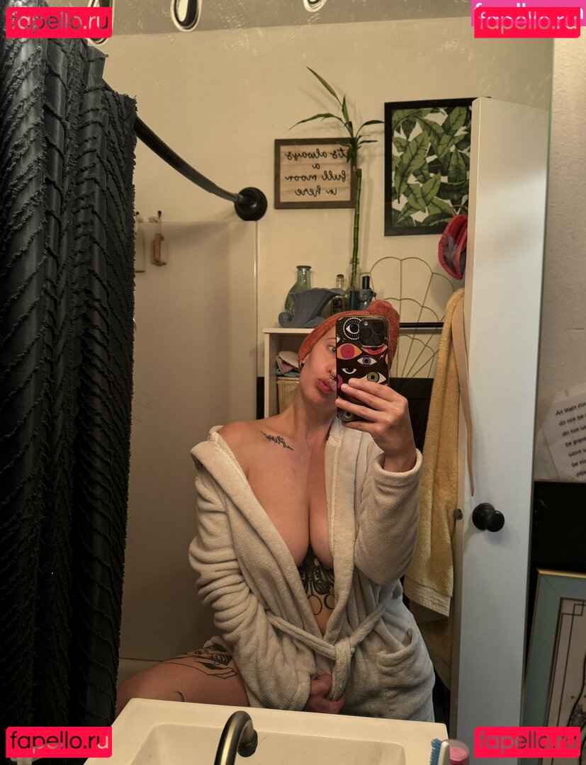Chelsswellss Nude Onlyfans Photo 49