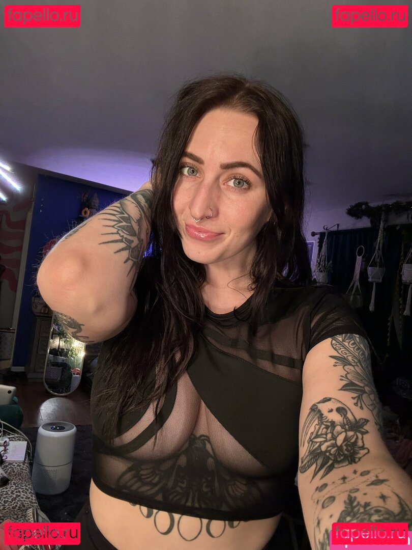 Chelsswellss Nude Onlyfans Photo 24