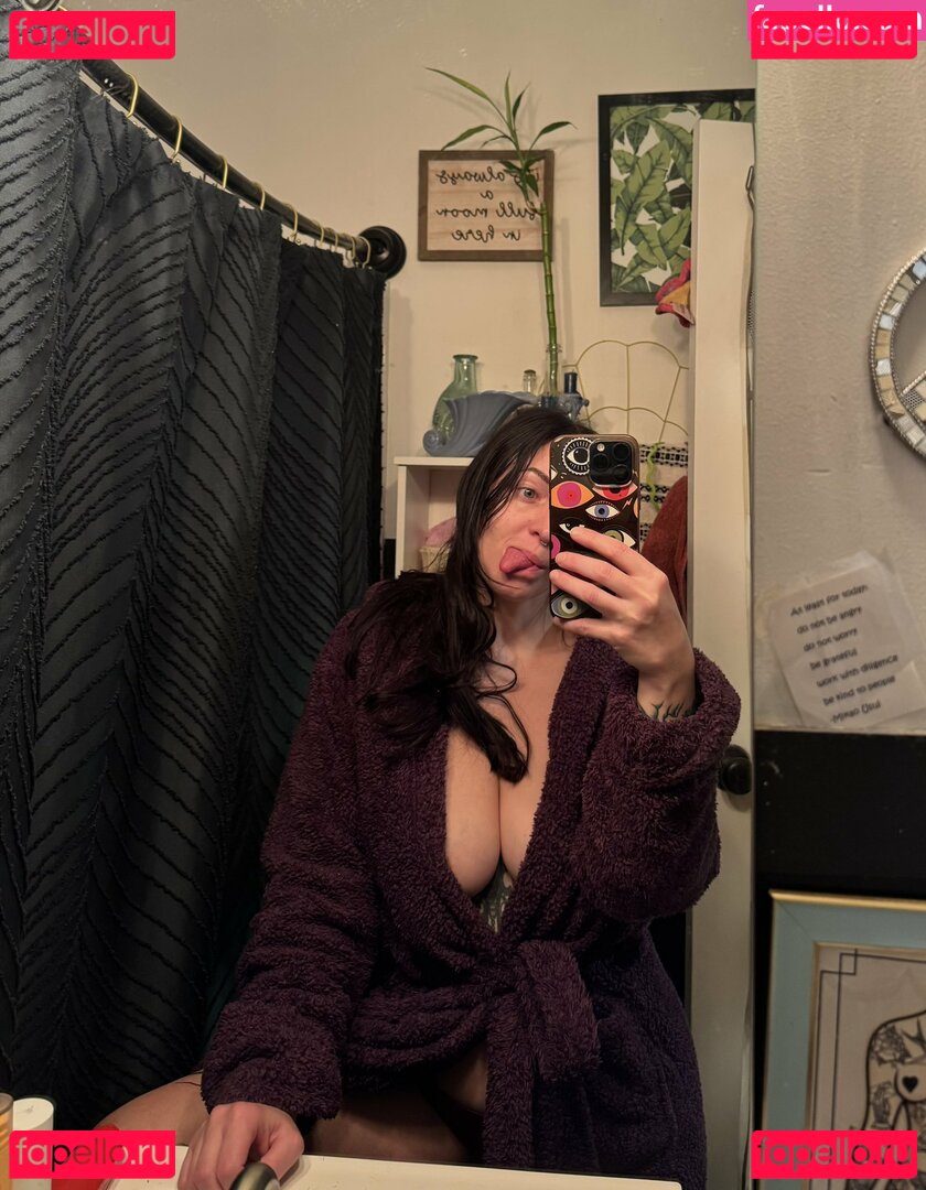 Chelsswellss Nude Onlyfans Photo 7