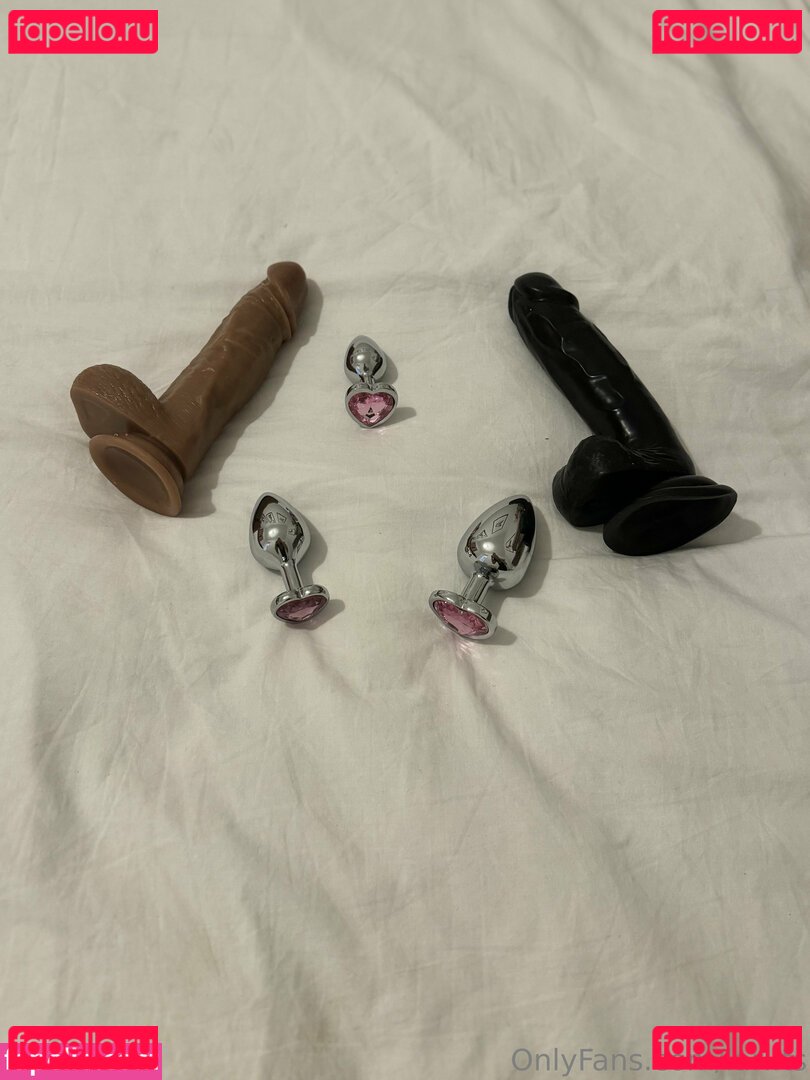 lari.ts Nude Onlyfans Photo 19