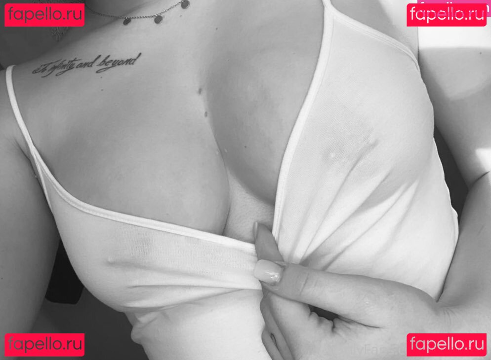 annimck Nude Onlyfans Photo 34