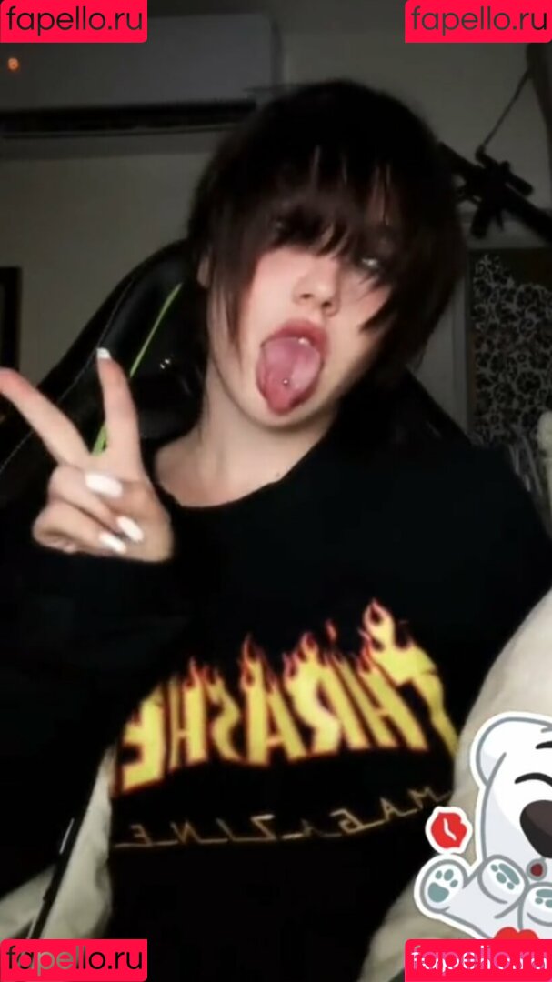 emquizii Onlyfans Photo Gallery 