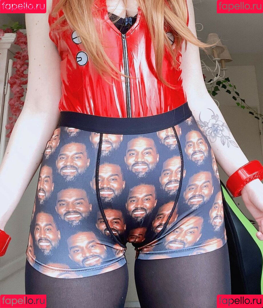 emquizii Onlyfans Photo Gallery 