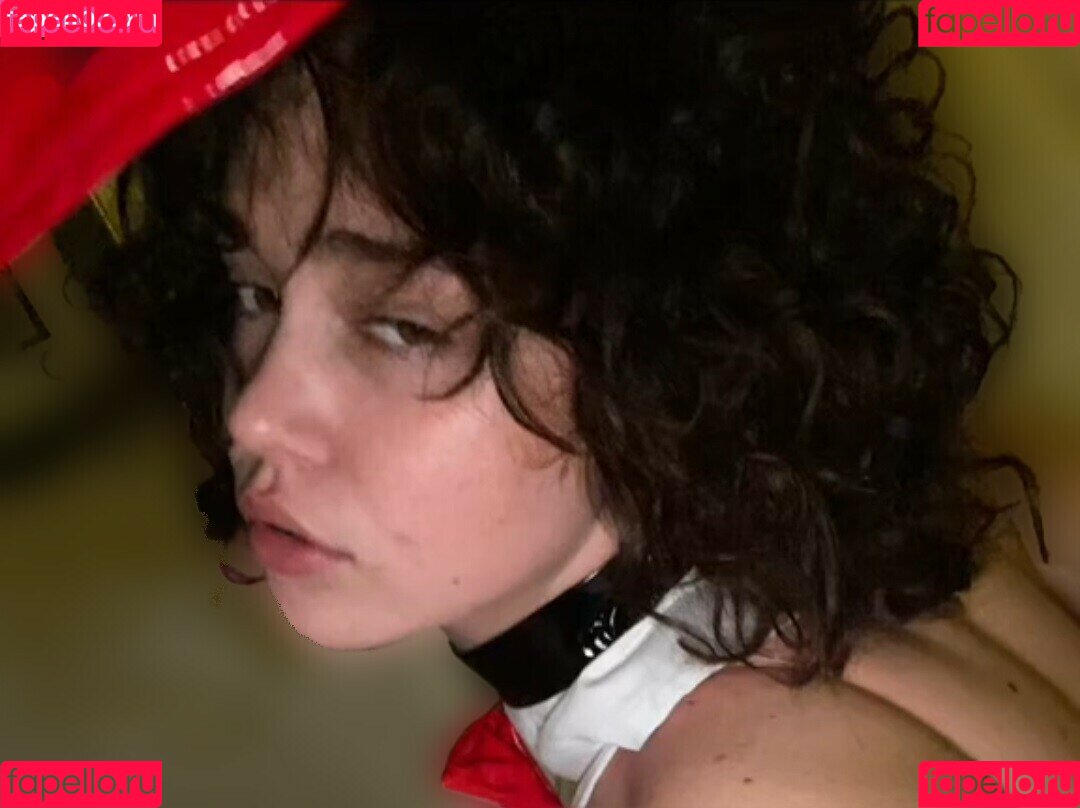 emquizii Onlyfans Photo Gallery 