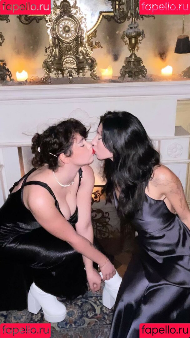 emquizii Onlyfans Photo Gallery 