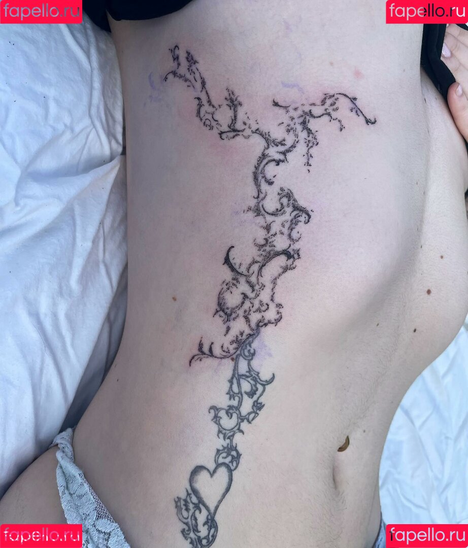 emquizii Onlyfans Photo Gallery 