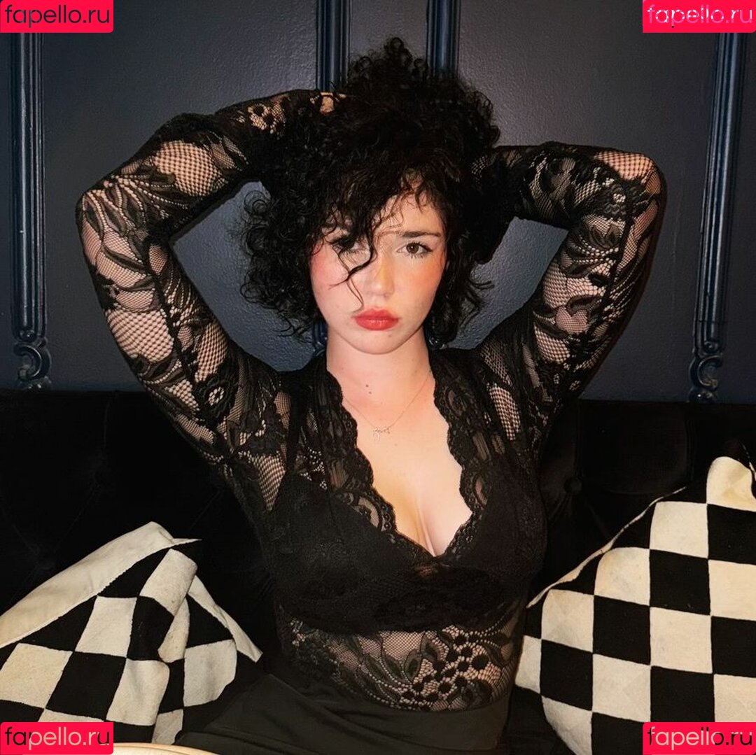 emquizii Onlyfans Photo Gallery 