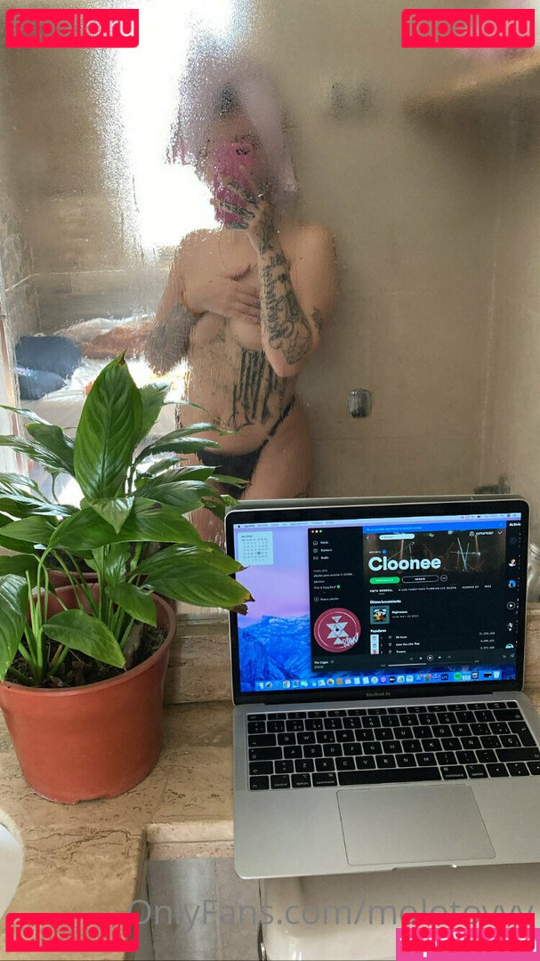 molotovvv Nude Onlyfans Photo 22