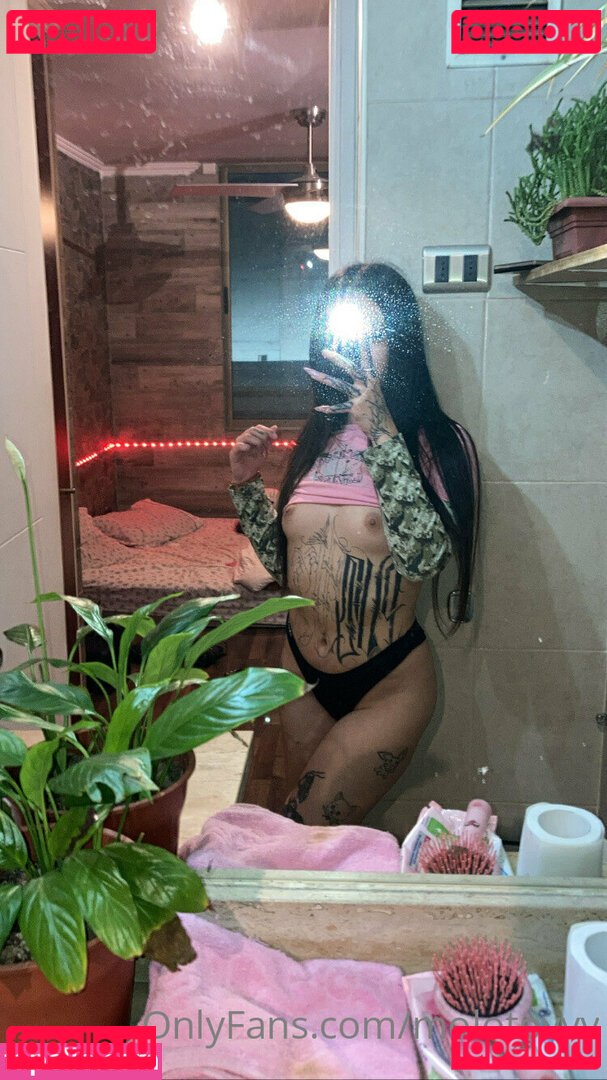 molotovvv Nude Onlyfans Photo 5