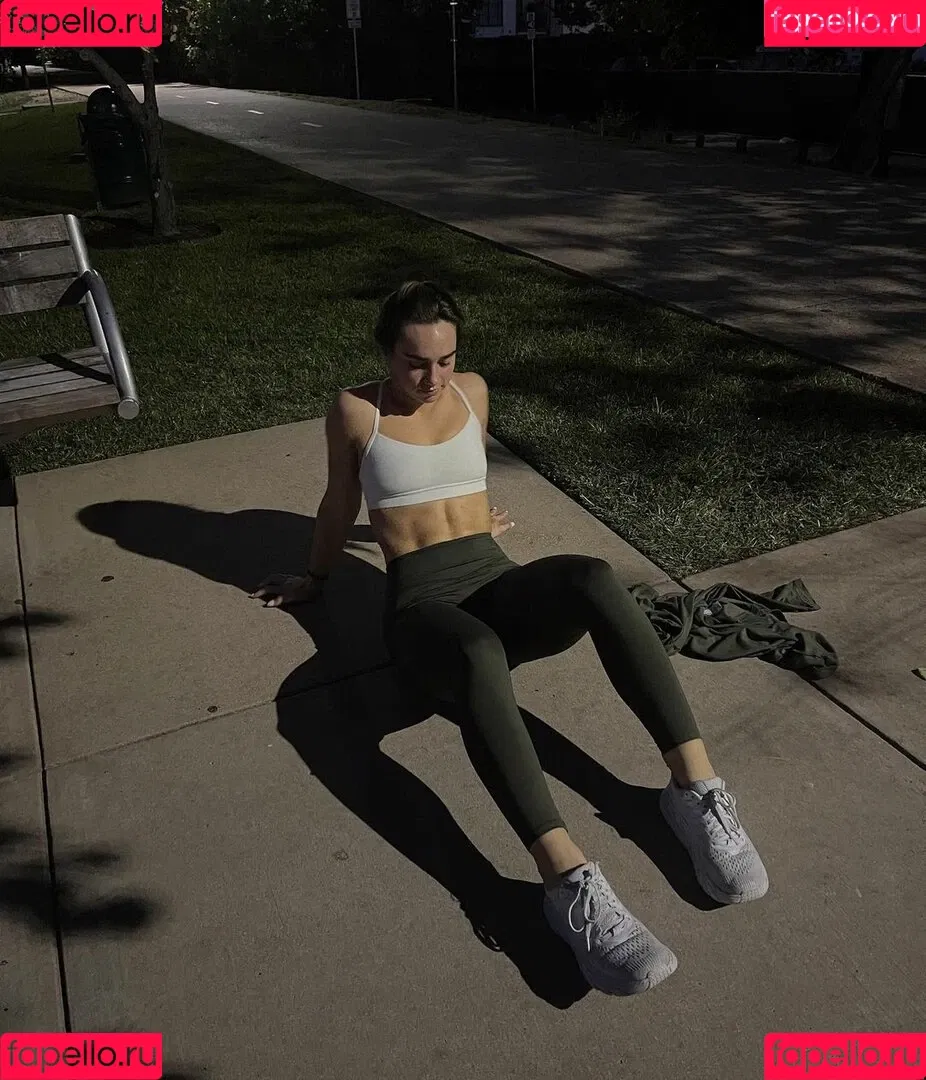 Kylie Holbeck Onlyfans Photo Gallery 
