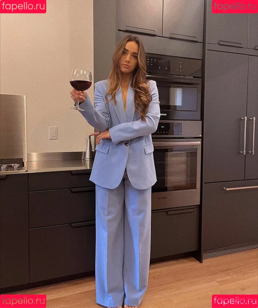 Kylie Holbeck Onlyfans Photo Gallery 