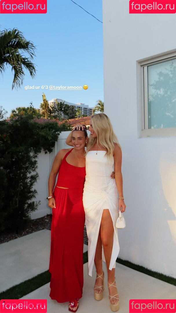 Kylie Holbeck Onlyfans Photo Gallery 