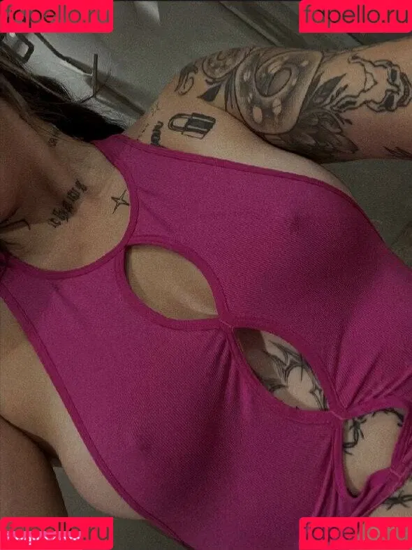 Cray Onlyfans Photo Gallery 