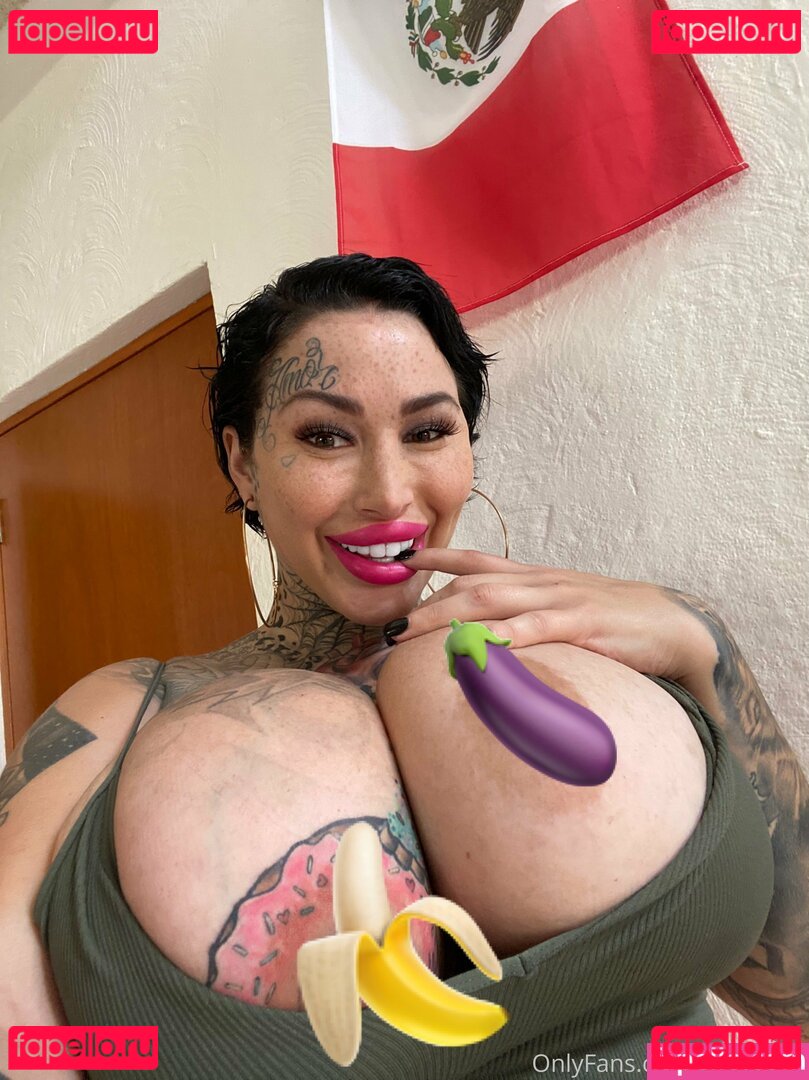 Xomarym Nude Onlyfans Photo 15