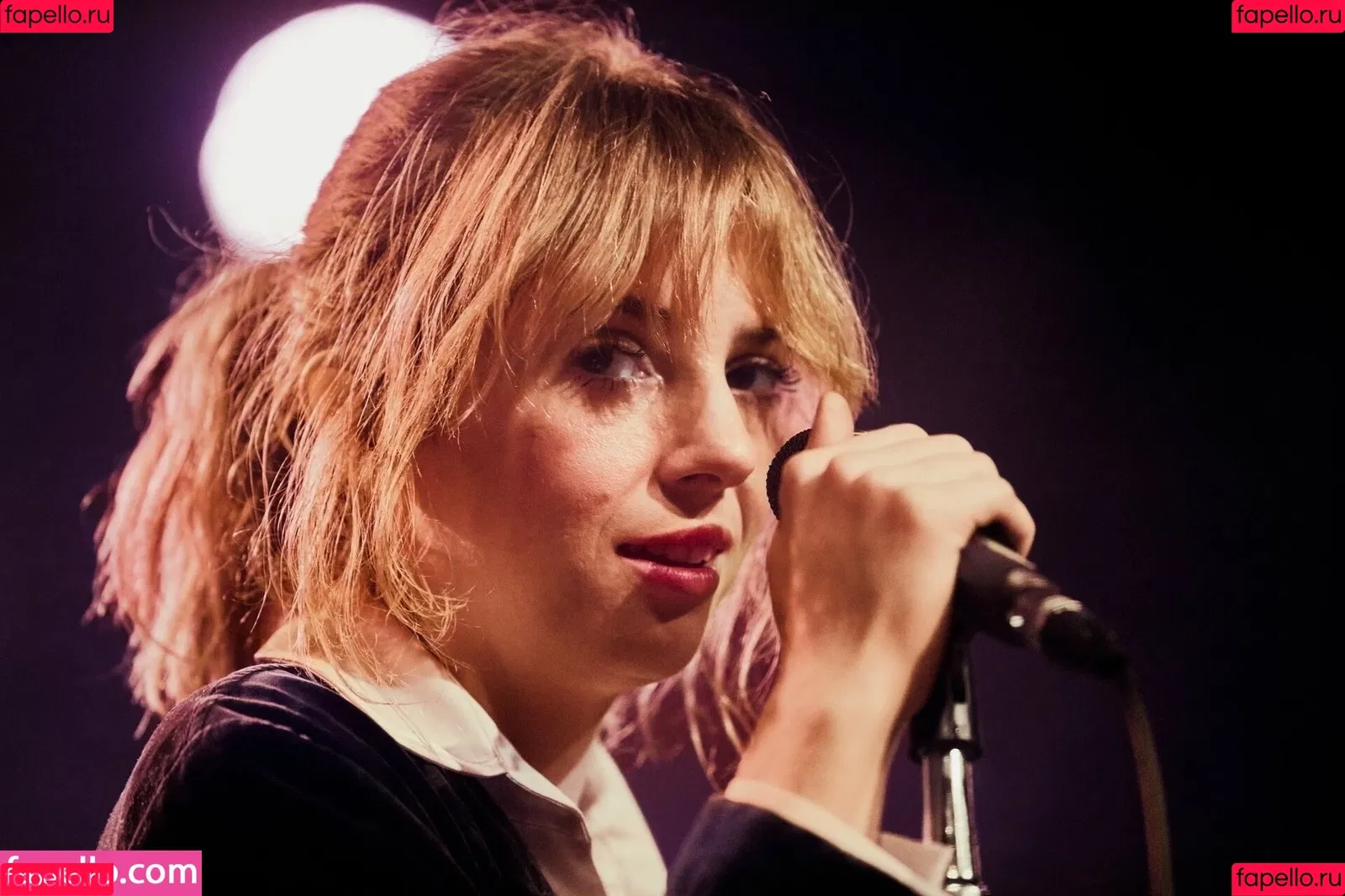 Maya Hawke Onlyfans Photo Gallery 