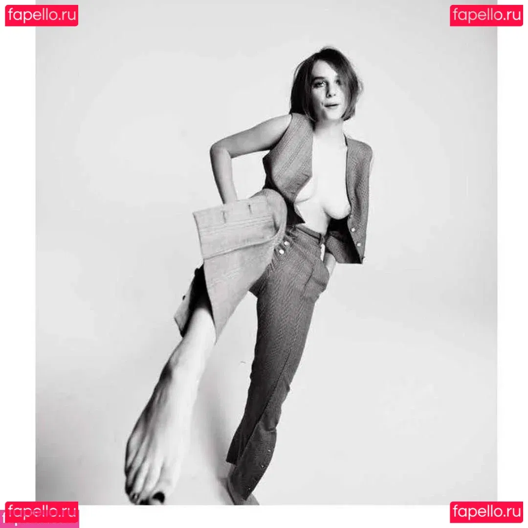Maya Hawke Onlyfans Photo Gallery 