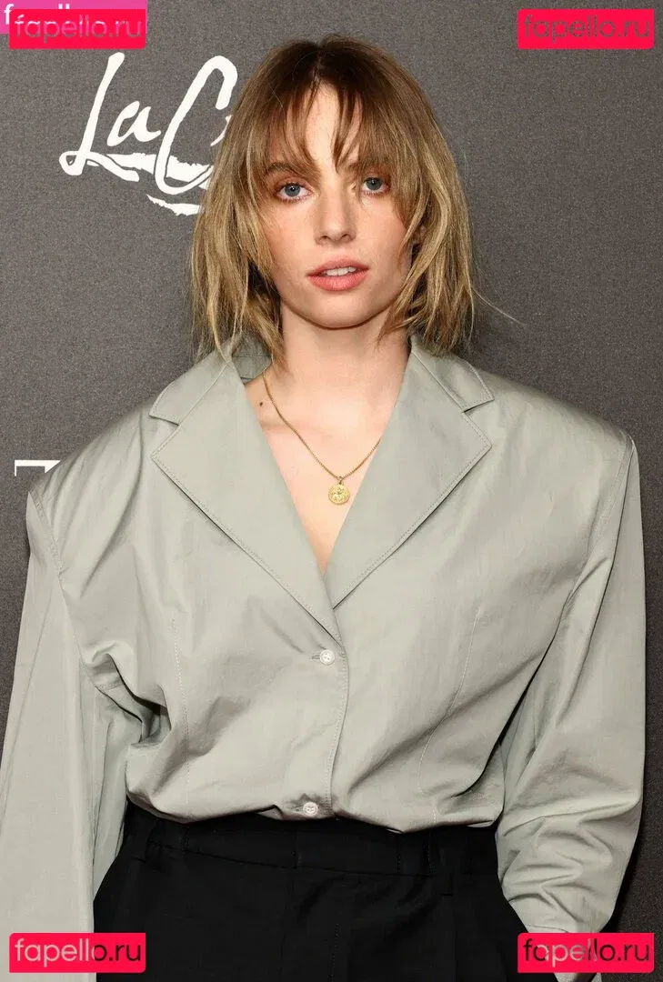Maya Hawke Onlyfans Photo Gallery 