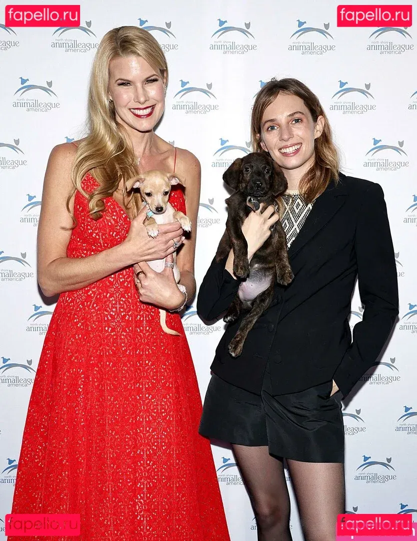 Maya Hawke Onlyfans Photo Gallery 