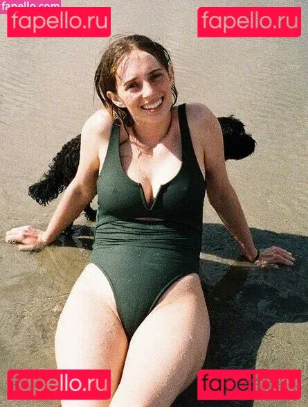 Maya Hawke Onlyfans Photo Gallery 