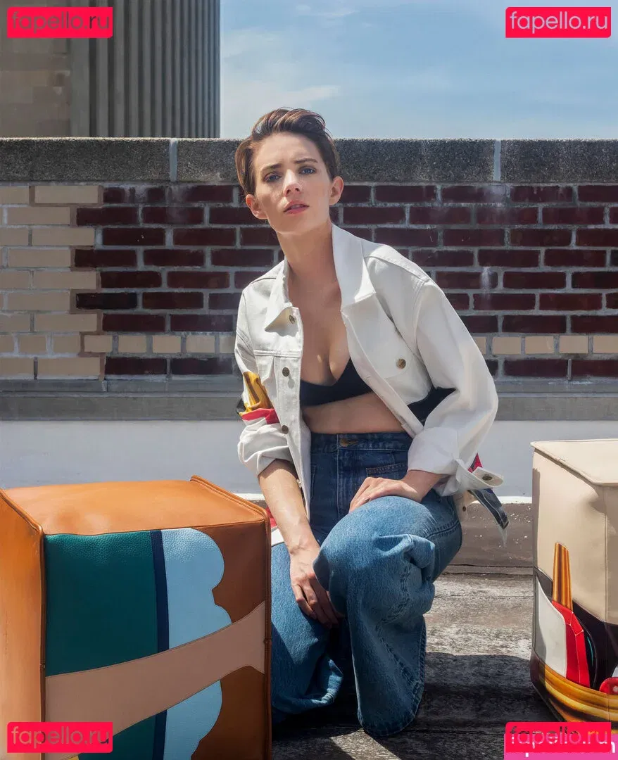 Maya Hawke Onlyfans Photo Gallery 