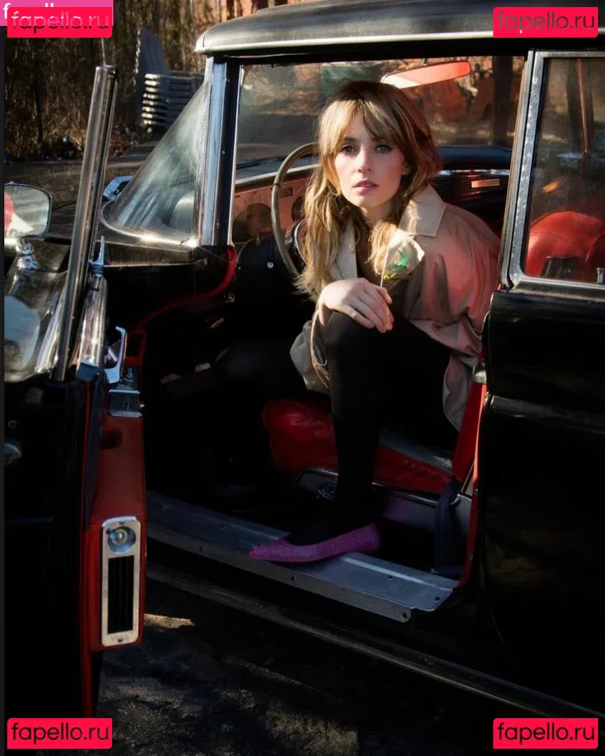 Maya Hawke Onlyfans Photo Gallery 