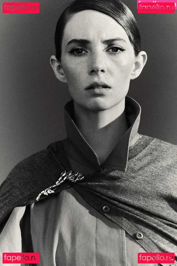 Maya Hawke Onlyfans Photo Gallery 