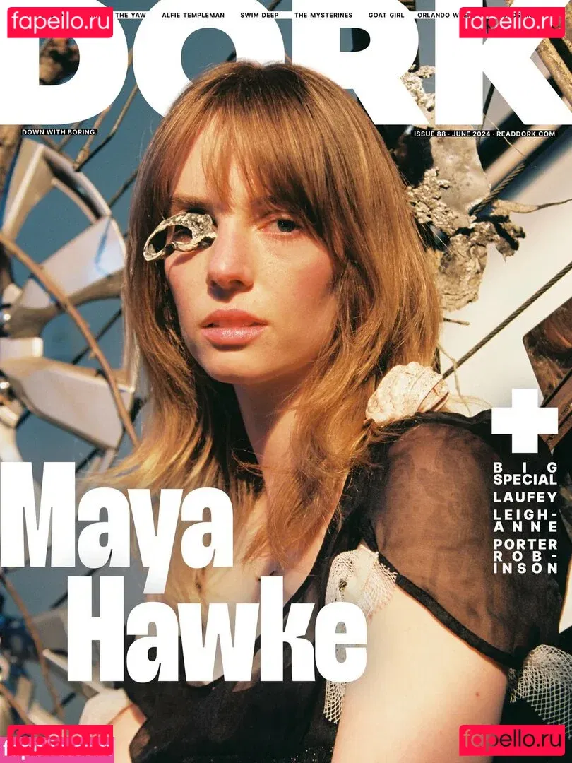 Maya Hawke Onlyfans Photo Gallery 