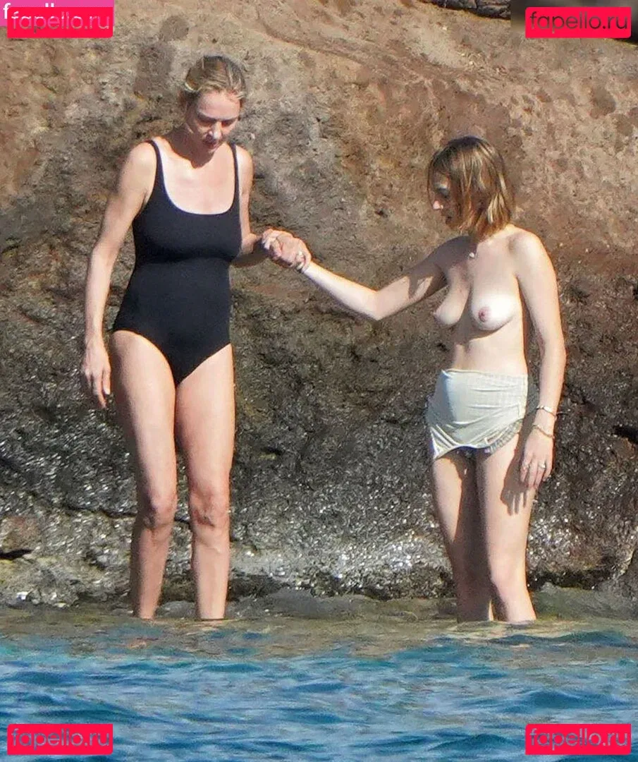 Maya Hawke Onlyfans Photo Gallery 