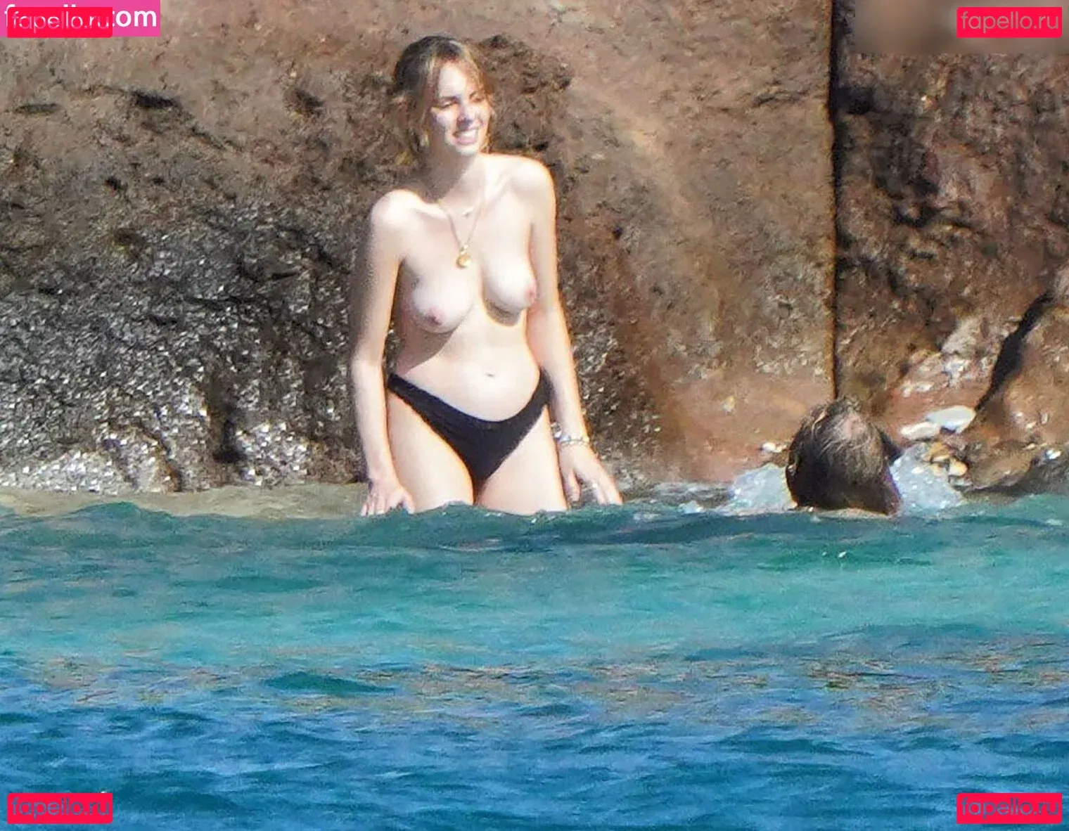 Maya Hawke Onlyfans Photo Gallery 