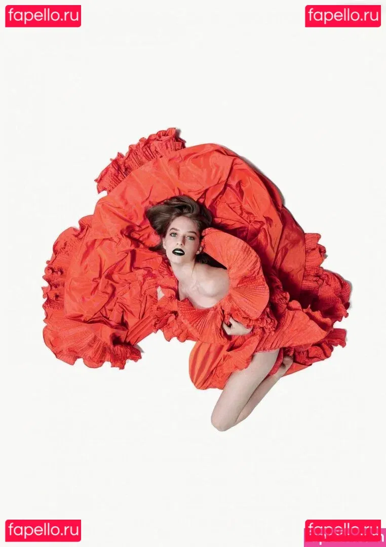 Maya Hawke Onlyfans Photo Gallery 