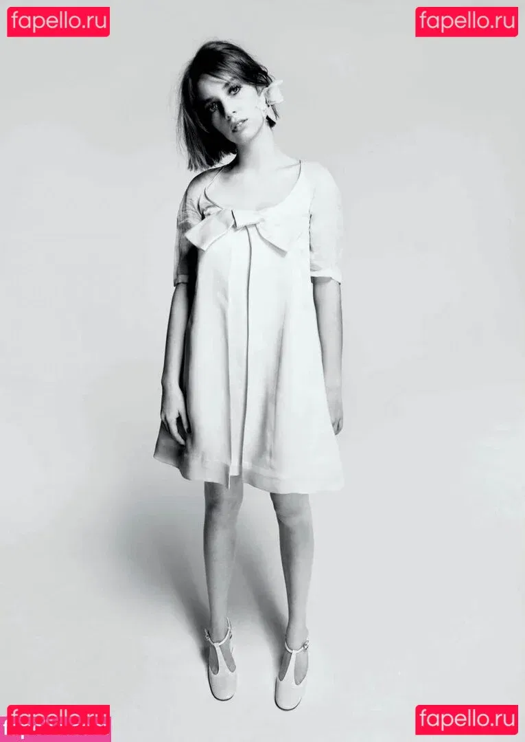 Maya Hawke Onlyfans Photo Gallery 