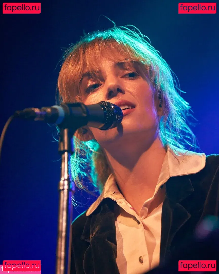 Maya Hawke Onlyfans Photo Gallery 