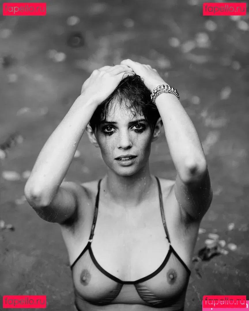 Maya Hawke Onlyfans Photo Gallery 