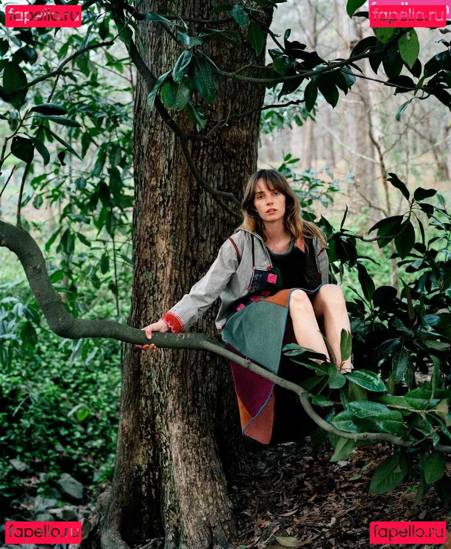 Maya Hawke Onlyfans Photo Gallery 