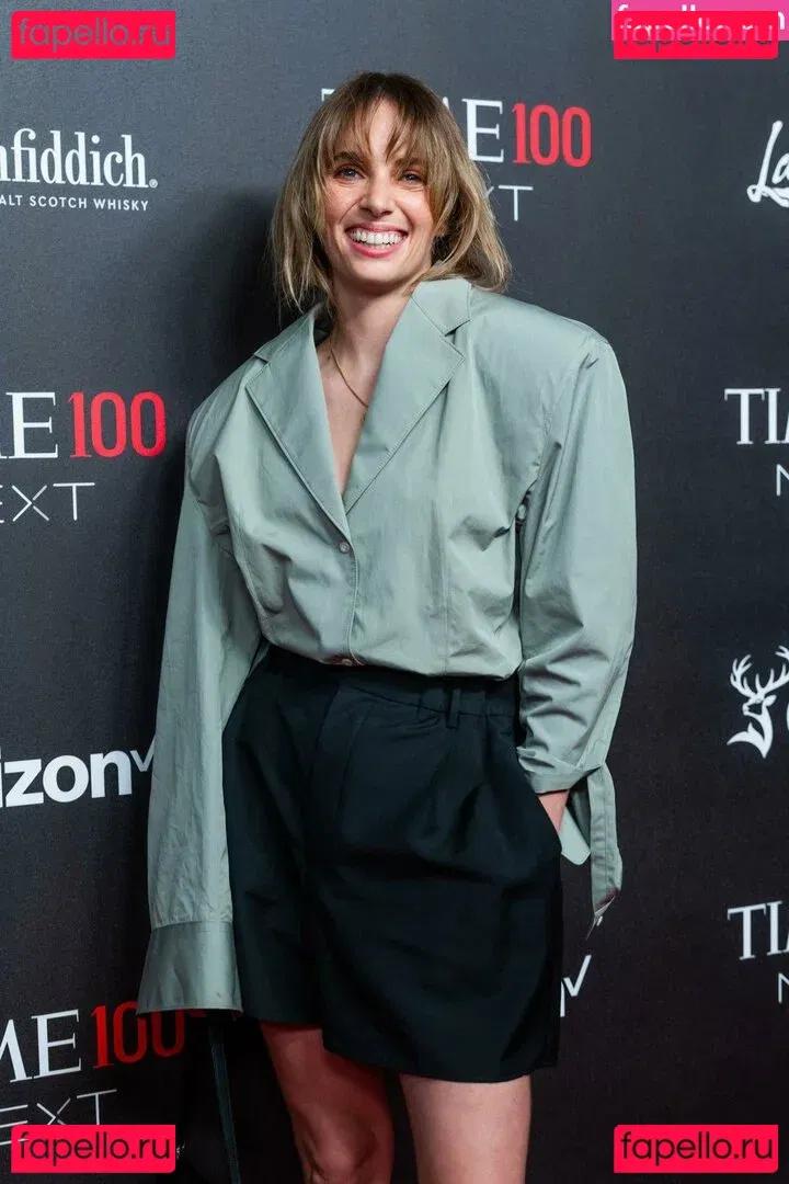 Maya Hawke Onlyfans Photo Gallery 