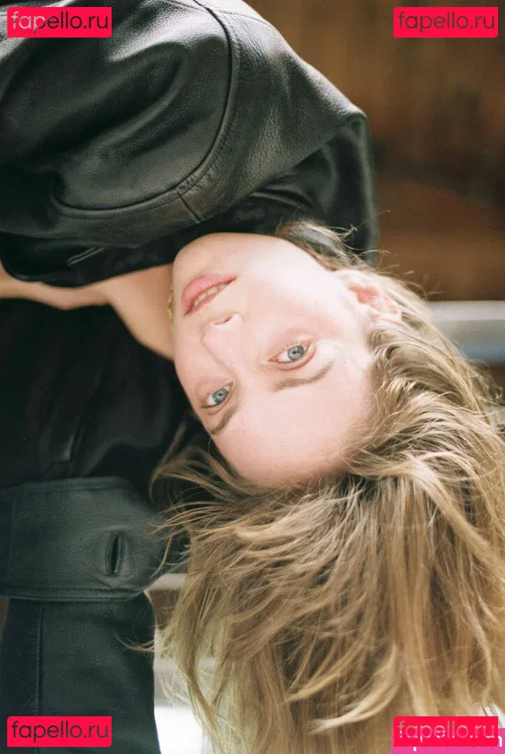 Maya Hawke Onlyfans Photo Gallery 