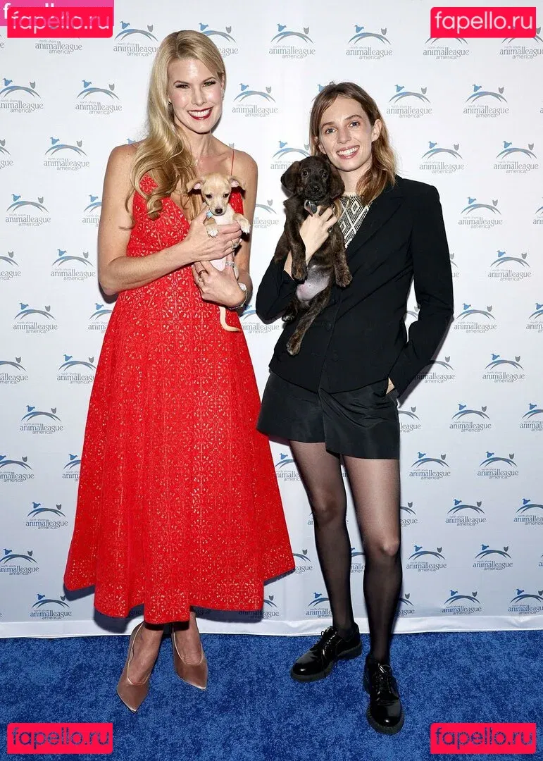 Maya Hawke Onlyfans Photo Gallery 