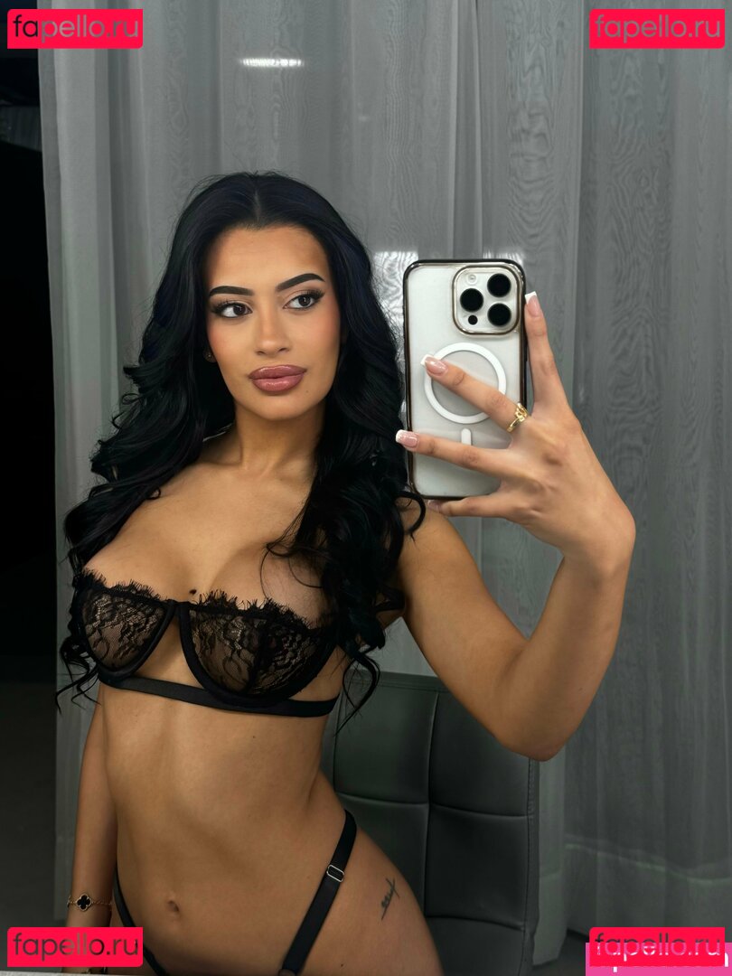Sahia Nude Onlyfans Photo 25