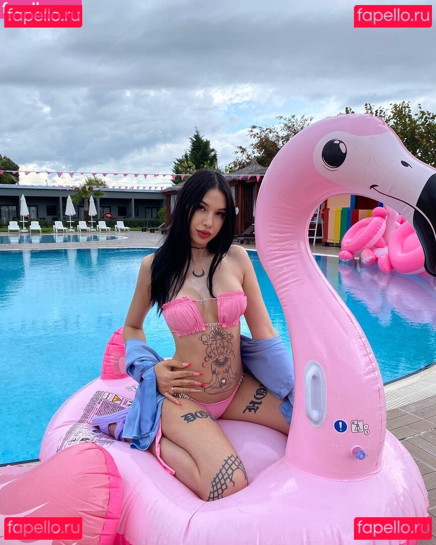 Hira Balci Nude Onlyfans Photo 14