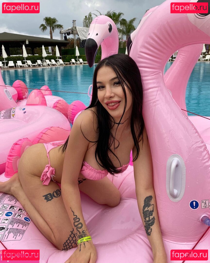 Hira Balci Nude Onlyfans Photo 11