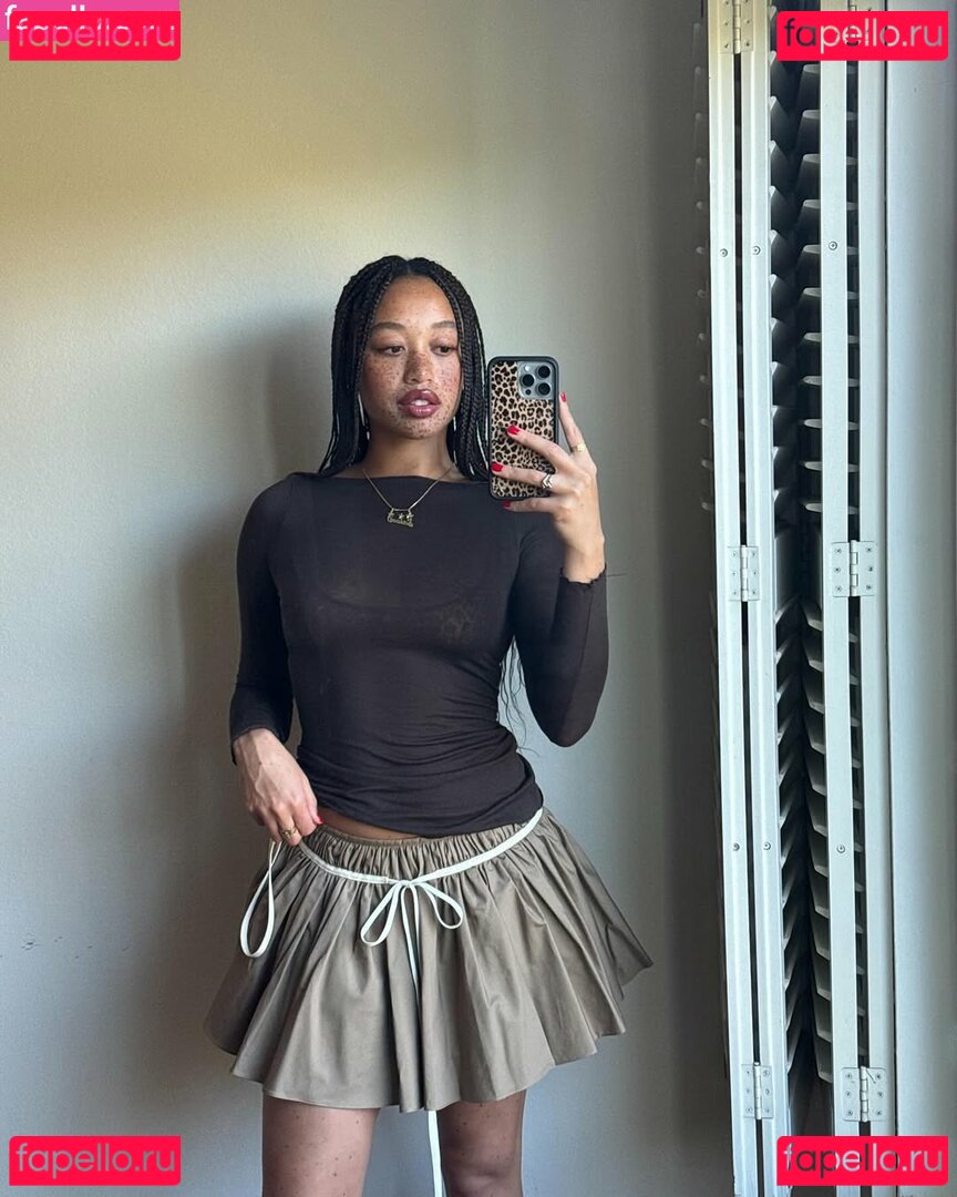 Salem Mitchell Nude Onlyfans Photo 31