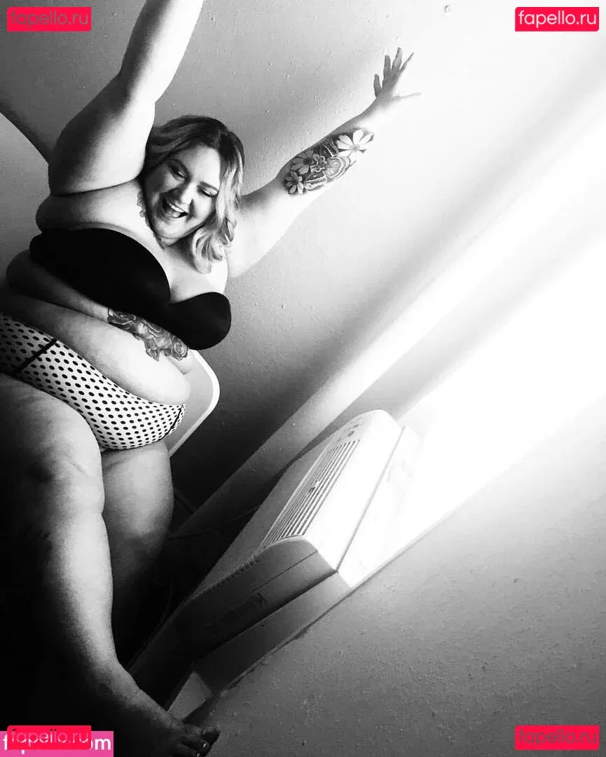 Corissa Enneking Onlyfans Photo Gallery 